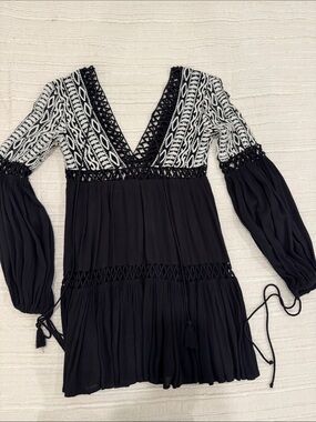 Free People Black and White Embroidered V-Neck Long Sleeve Dress